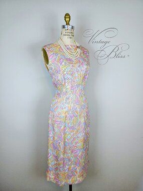 Vintage 1960's Pastel Rainbow Paisley Wiggle Sheath Dress In Textured Linen